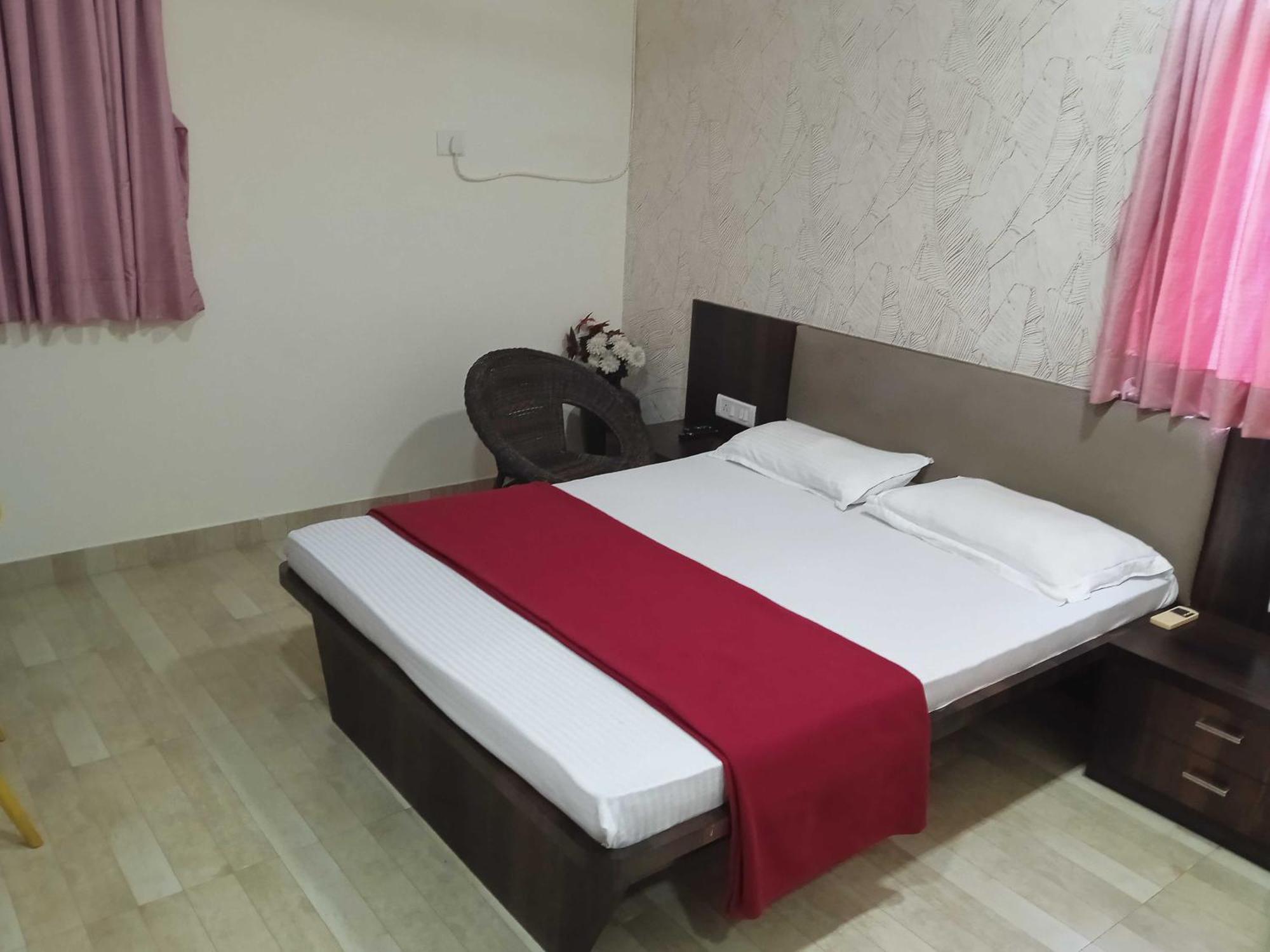 Hotel O Shooolin Homestay Gandaulim Luaran gambar